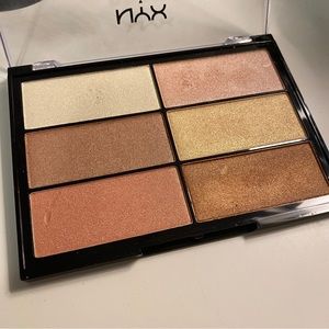 Nyx BORN TO GLOW HIGHLIGHTING PALETTE